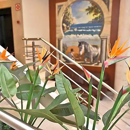 Adsubia Hotel 2*