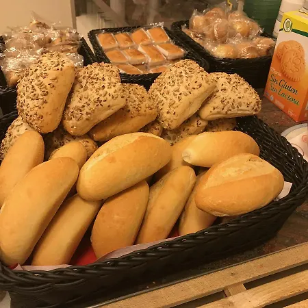 מלון Adsubia